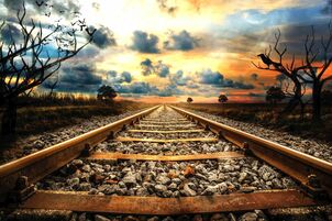 Image of train tracks